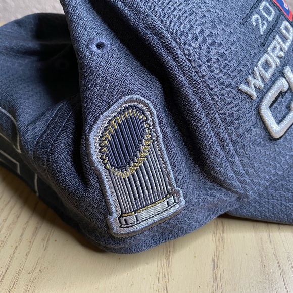 Boston Red Sox New Era 39thirty Flex 2018 World Series Champions Locker Room Hat - Picture 4 of 6